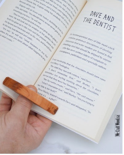 Wooden Thumb Page Holder – One-Handed Reading Companion